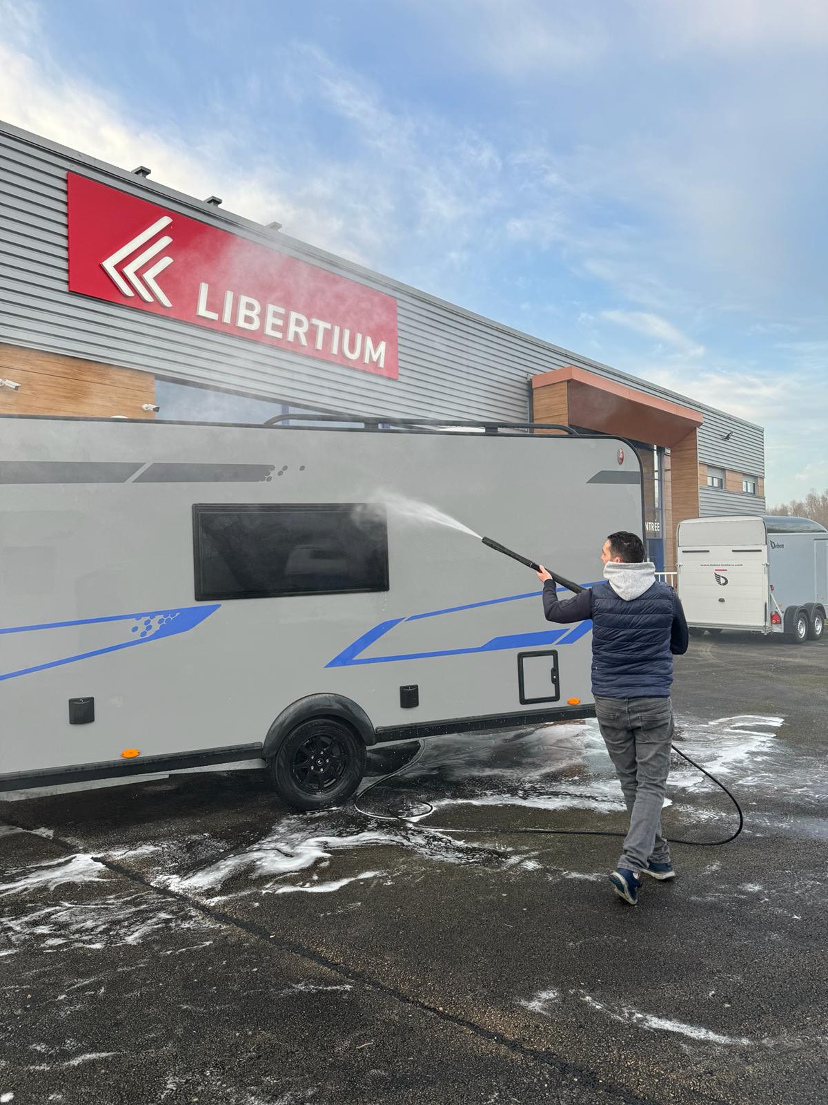Nettoyage de caravanes et campings-cars